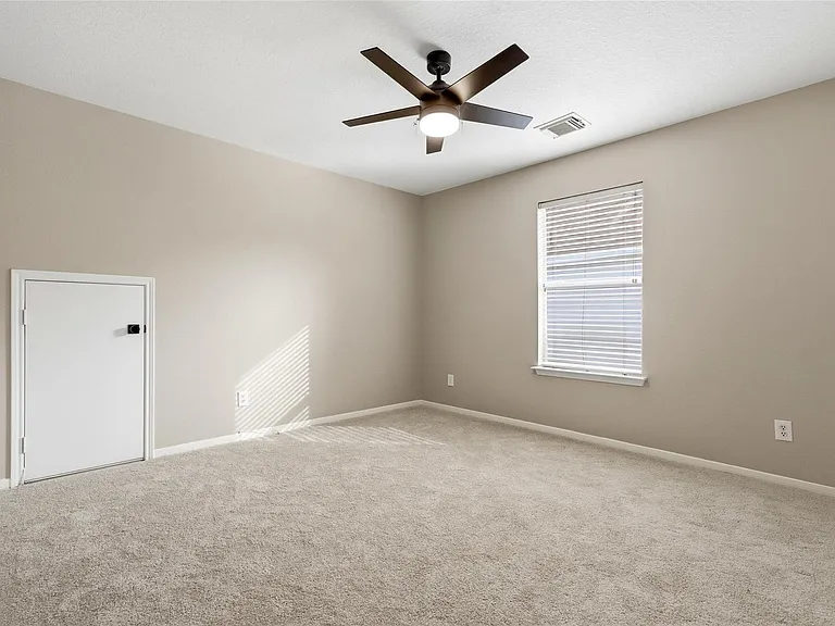 3711 Slocom Dr — Photo 31
