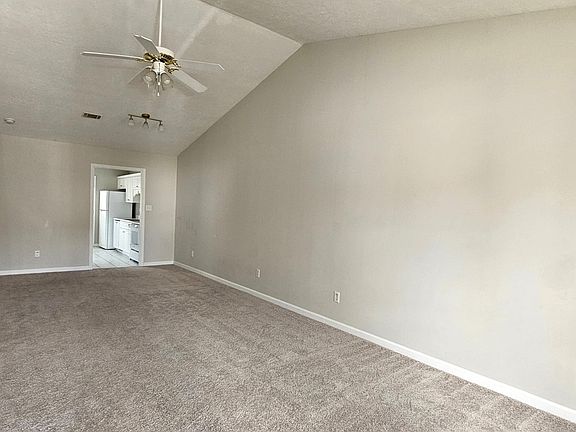 2nd image of 340 Greendale Pl