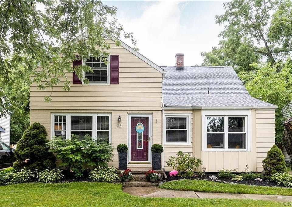 1st image of 55 Canterbury Ct