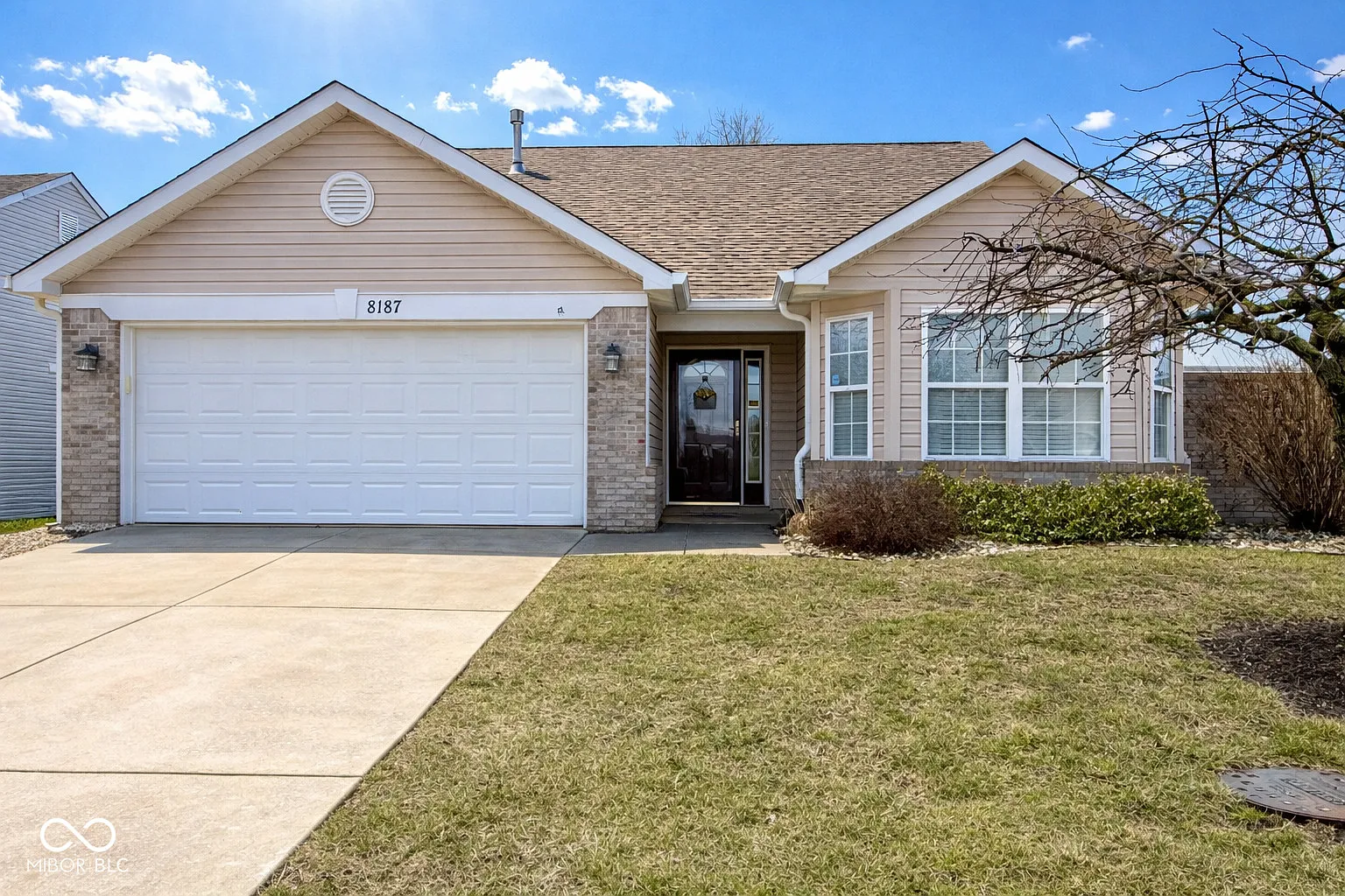 8187 Overbrooke Ln photo 1