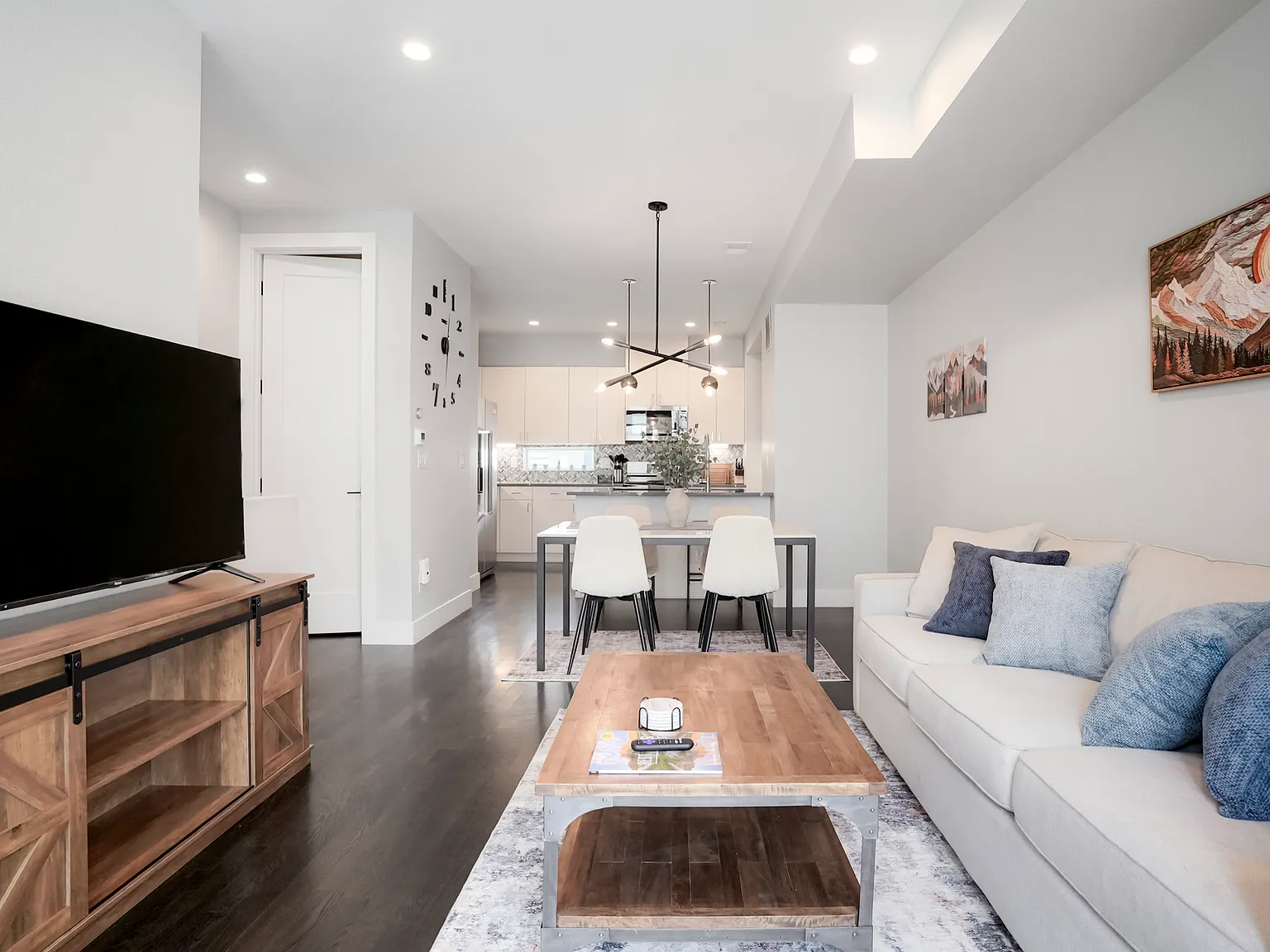 3 bed, 1500 sqft, $4,200 — Photo 4