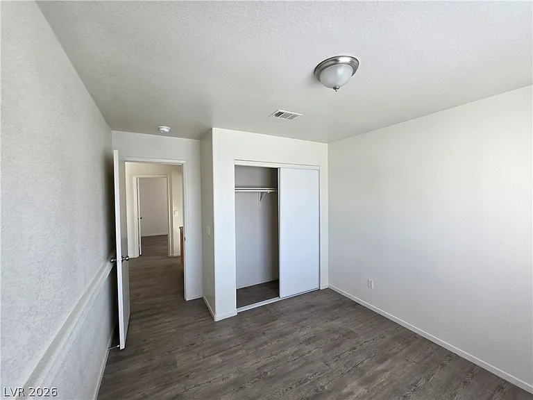 8829 Cornwall Glen Ave — Photo 39