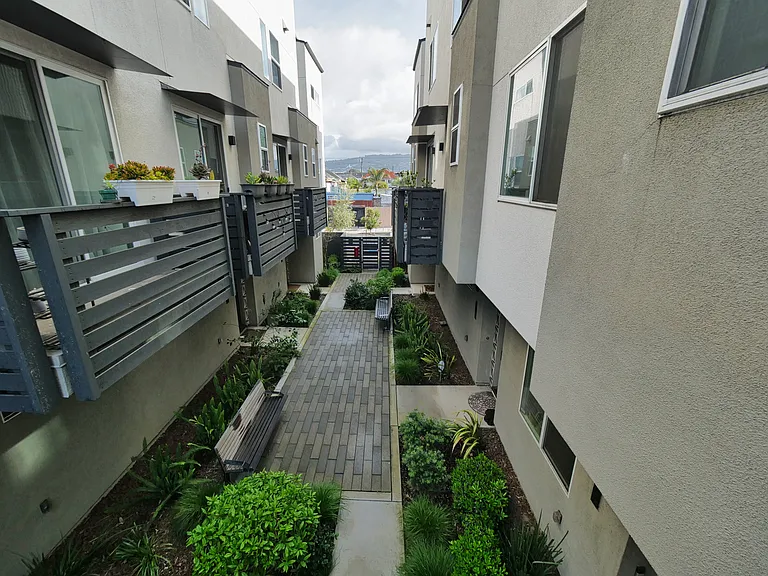 3929 Wattling St #31 — Photo 5