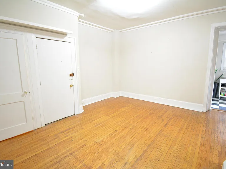 235 W Rittenhouse St #1B — Photo 2