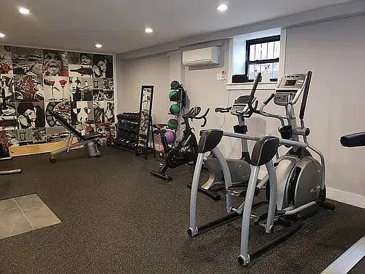 Rented by The Property Firm | media 27