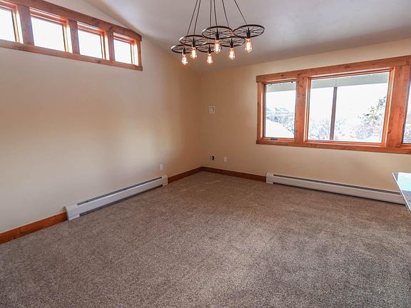 5th image of 566 Sun River Dr Unit B
