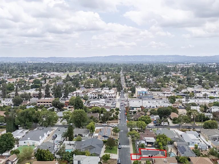17501 Los Alimos St #10809 — Photo 30