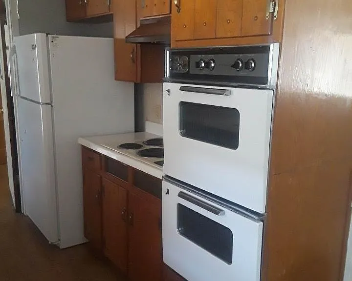 236 Smith St — Photo 7