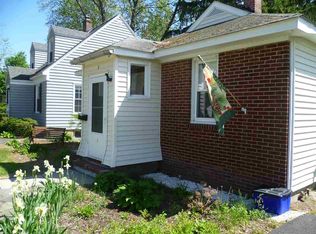 8 Fordham Ct, Albany, NY 12209