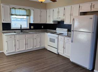 522 Stevens Dr, Hecker, IL 62248