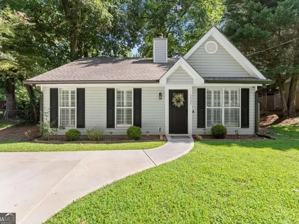 3525 Auburn Dr, Cumming, GA 30041