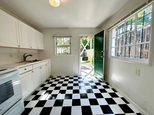 2632 Regent St #G, Berkeley, CA 94704