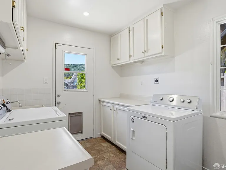 5880 Olinda Rd — Photo 18