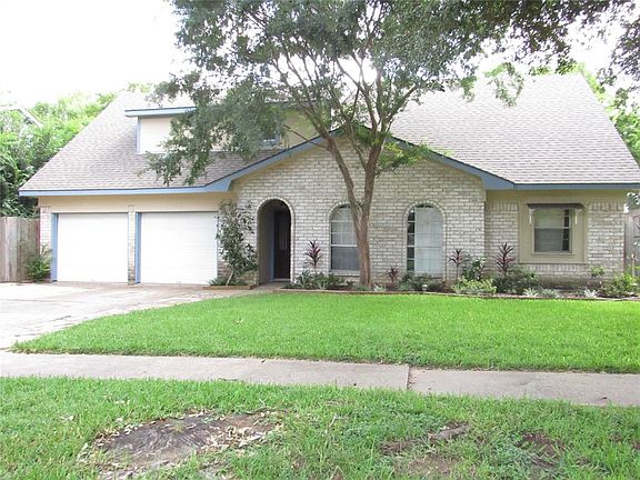 3rd image of 12402 Longbrook Dr