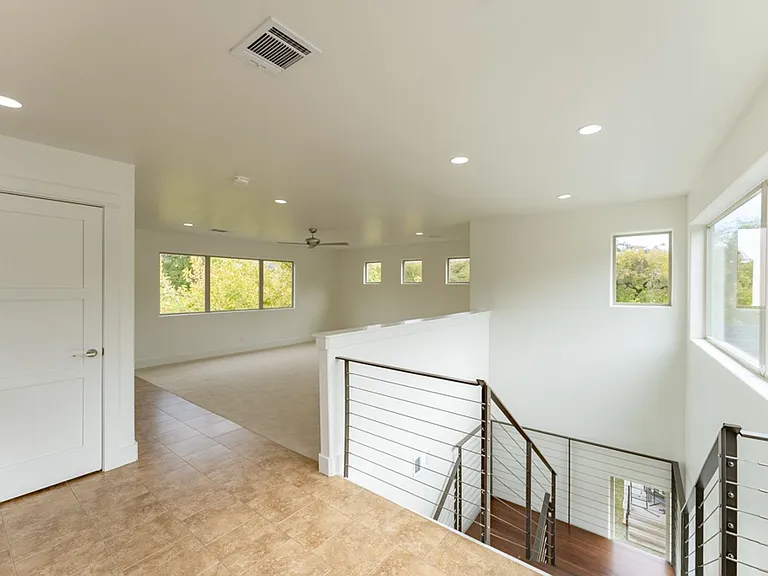 716 Post Oak St — Photo 32