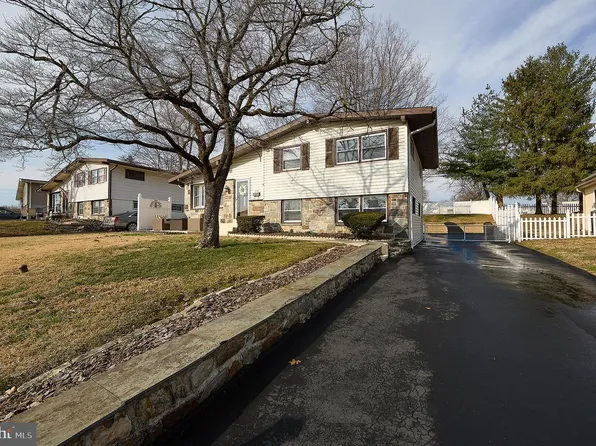 504 S Central Blvd, Broomall, PA 19008