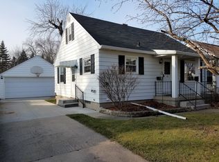 1611 S Jackson St, Appleton, WI 54915