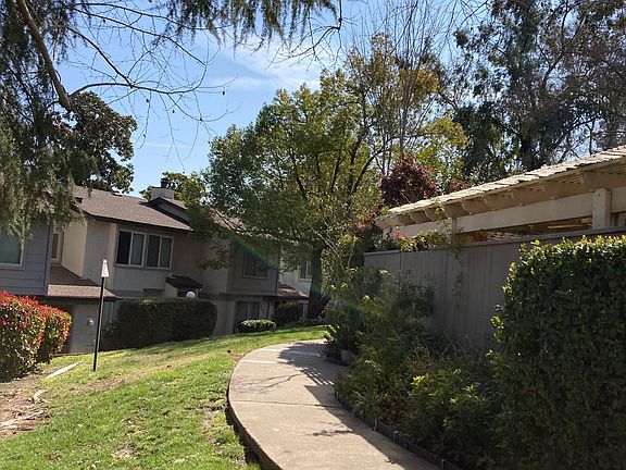 2nd image of 6242 Breeds Hill Ct