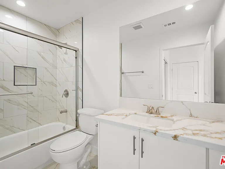 4176 Willimet St — Photo 29