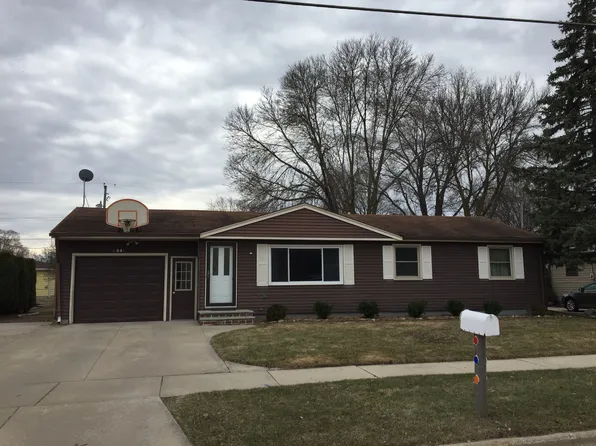 2006 Eastman Ave, Green Bay, WI 54302