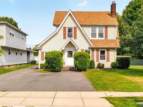 9 Long Avenue, Mahwah, NJ 07430
