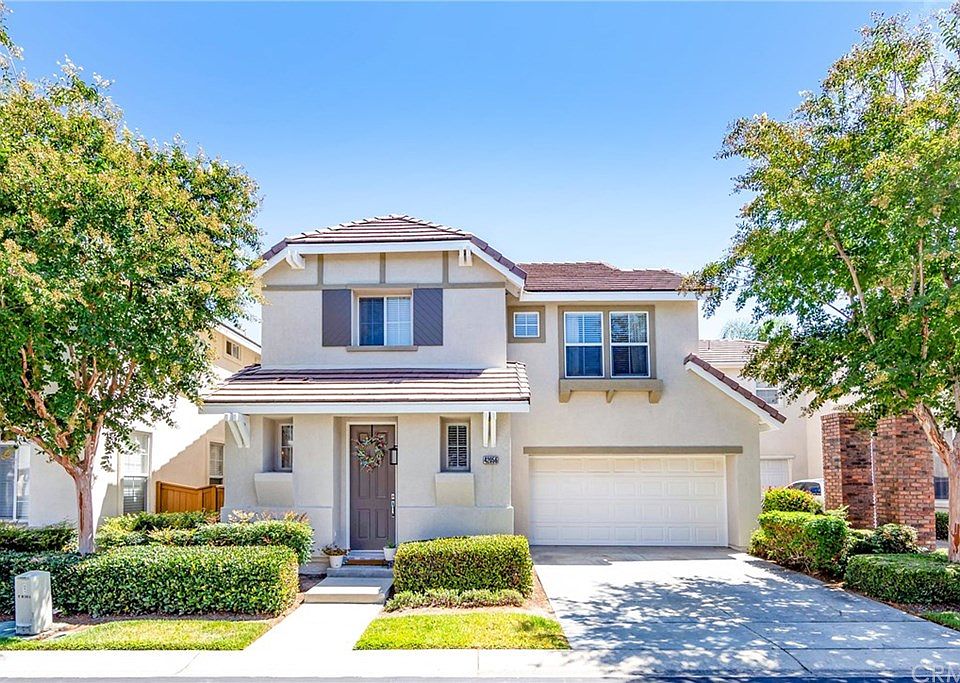 2nd image of 42056 Calabria Dr