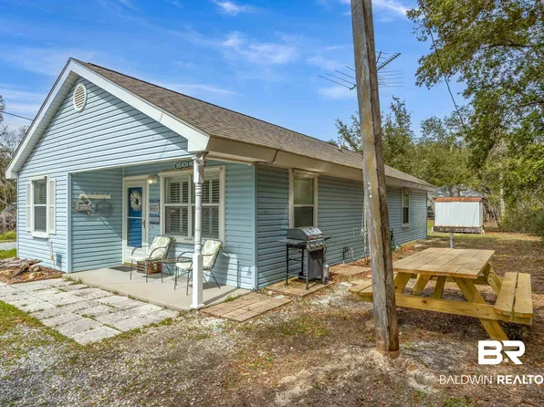 1576 Jackson Ct, Gulf Shores, AL 36542