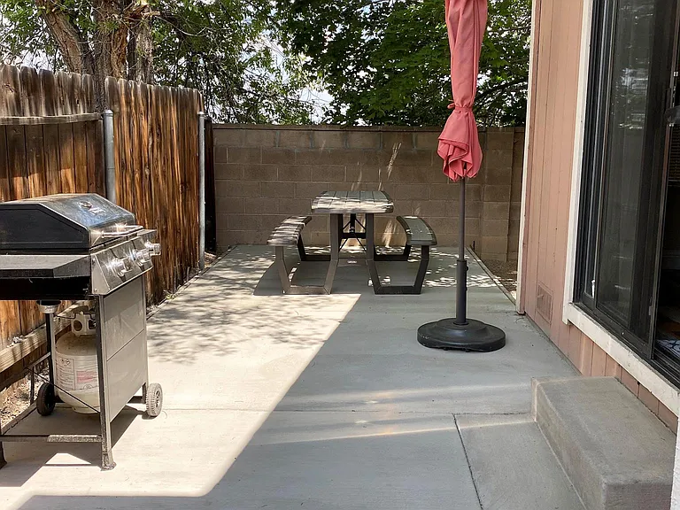1940 Sierra Highlands Dr — Photo 36