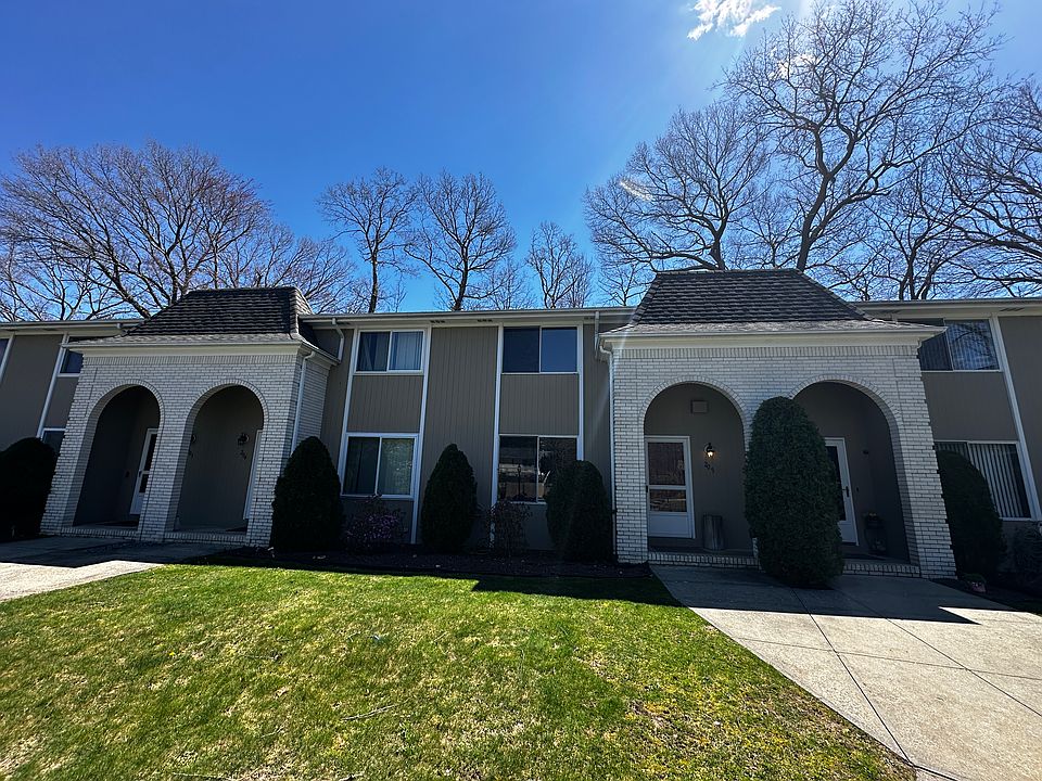 1st image of 205 Woodside Dr