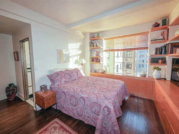 320 Central Park West image 7 of 13