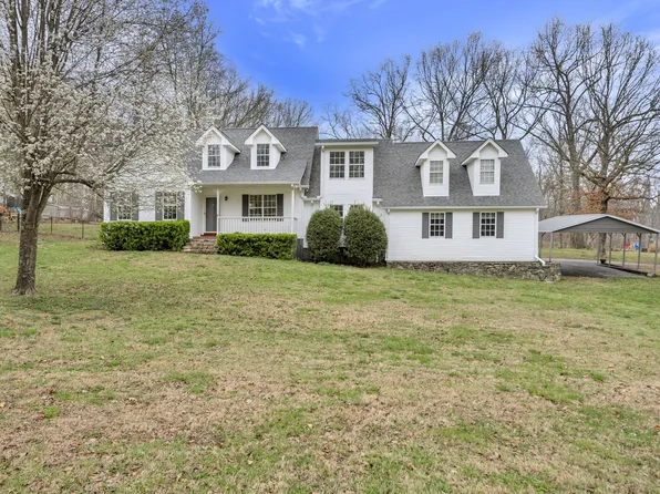 1201 Hardwood Trl, Burns, TN 37029