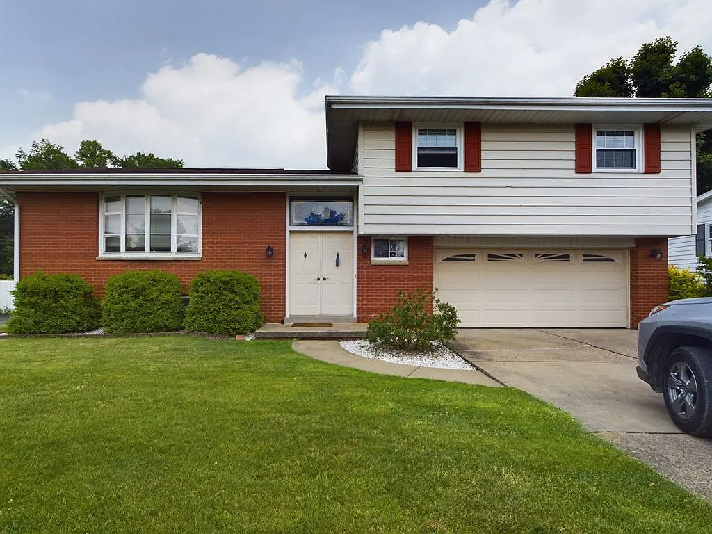 25 Maser Ave photo 1