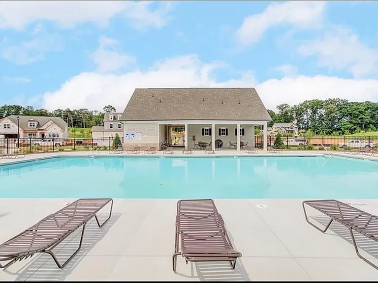 630 Winding Rose Dr — Photo 2