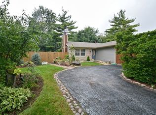 10 Hanson Cir, Romeoville, IL 60446