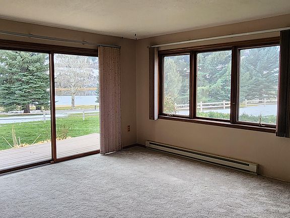 3rd image of 510 W Beaver Creek Blvd #105