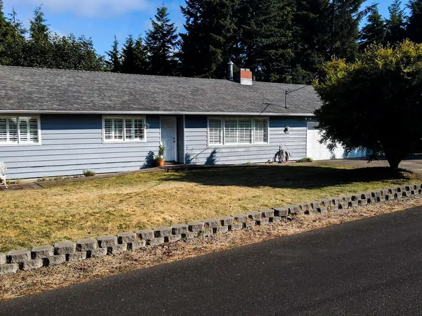 425 NE Edgecliff Dr, Waldport, OR 97394