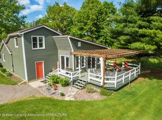 7534 Howe Rd, Bath, MI 48808