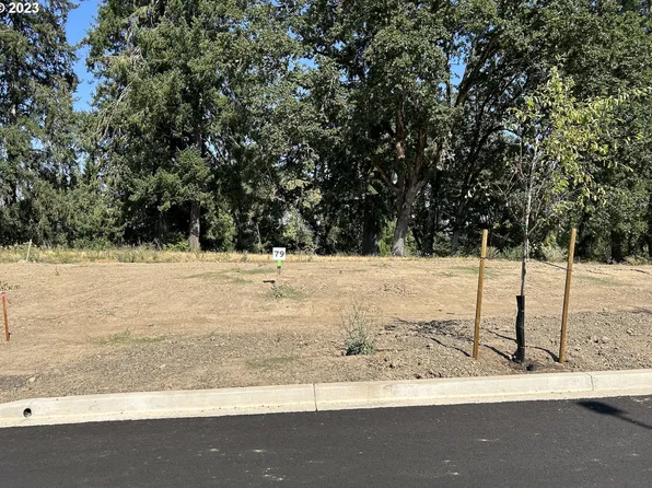 3128 NW Pinehurst Dr #79, McMinnville, OR 97128