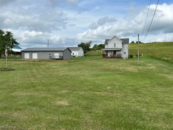 741 Cambridge St N, Cumberland, OH 43732