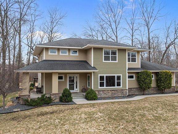 2nd image of 6823 Lanewood Ln N