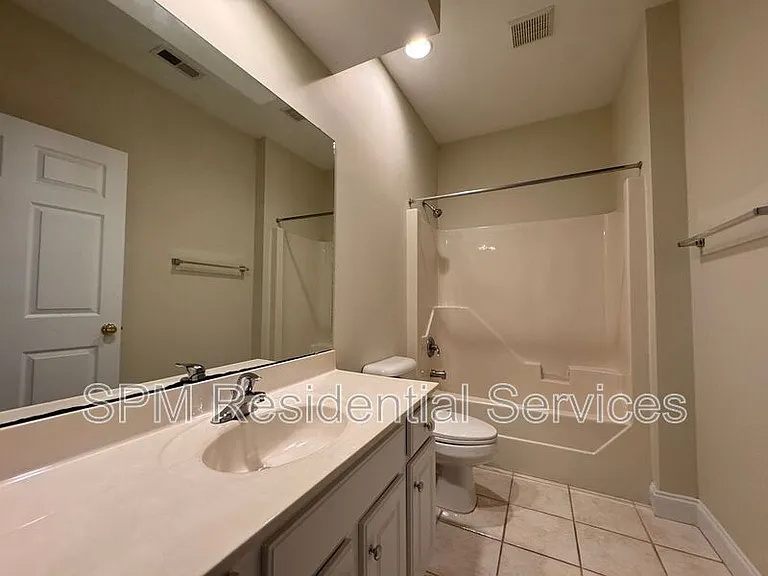 4534 Regent Dr — Photo 6
