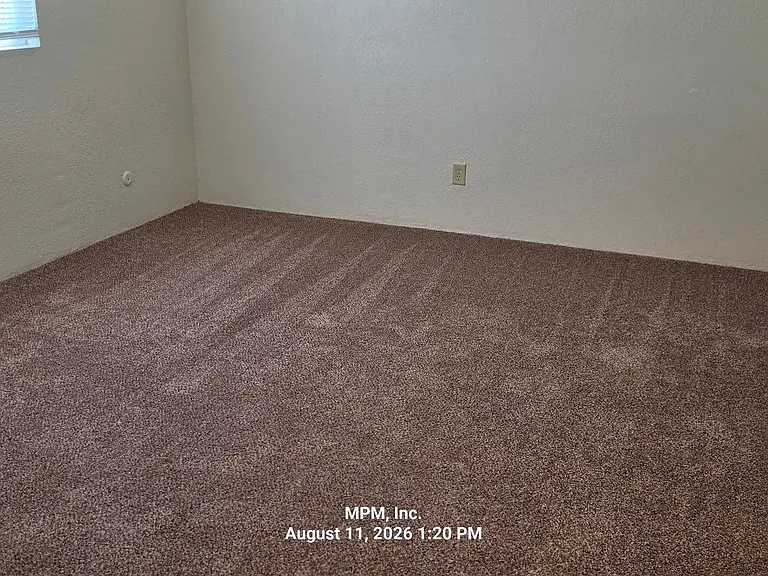 3411 Spring St — Photo 11