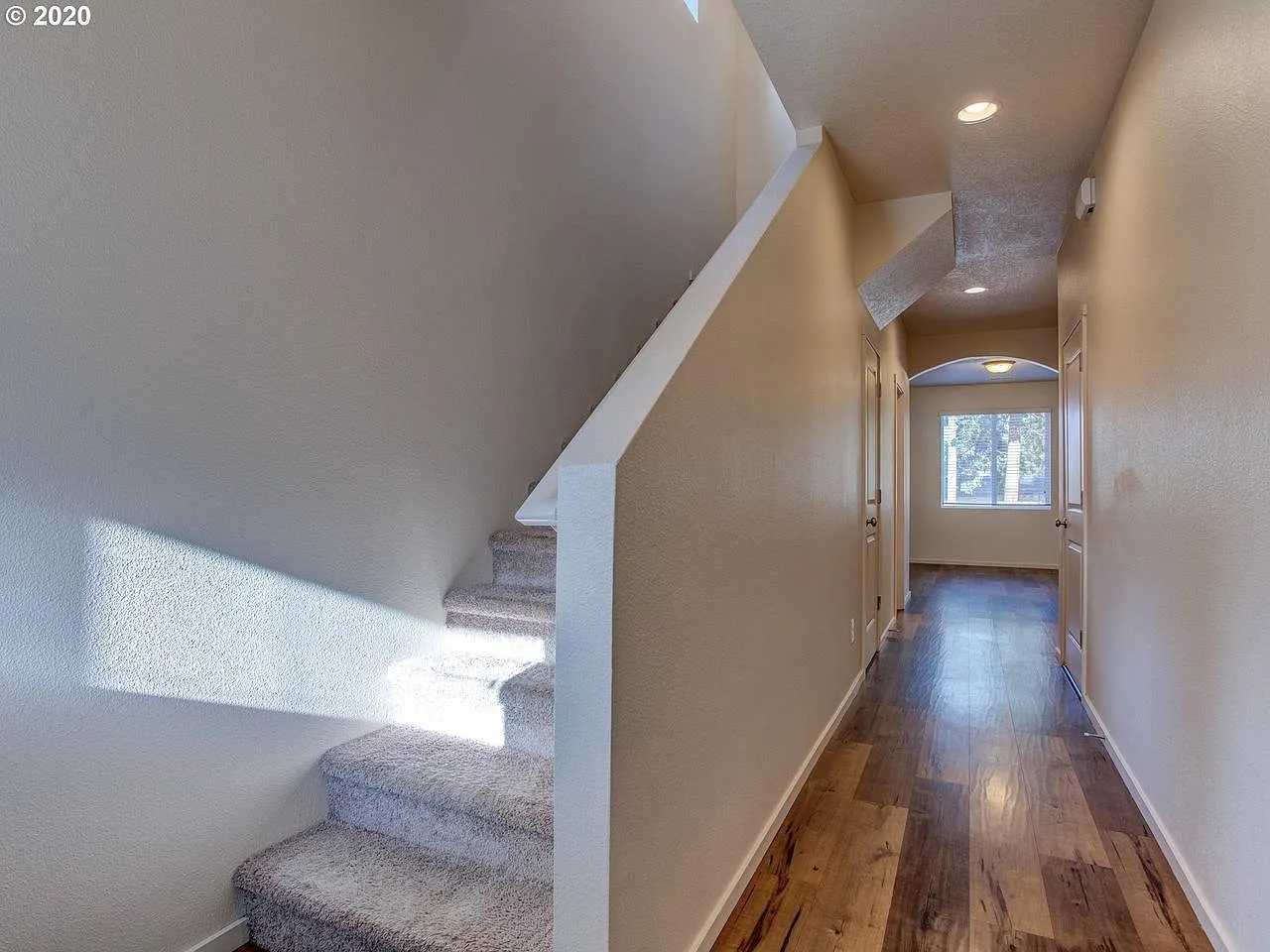 4 bed, 1689 sqft, $2,400 — Photo 3