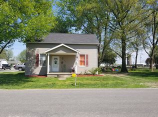 312 S Walnut St, Breese, IL 62230