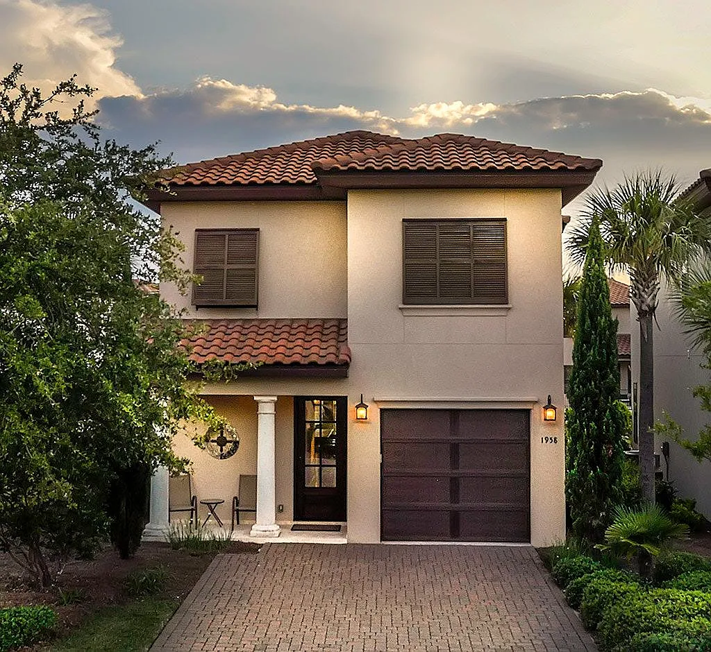 4 bed, 1993 sqft, $4,000 — Photo 1