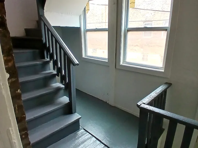 4058 W Hirsch St #1 — Photo 13