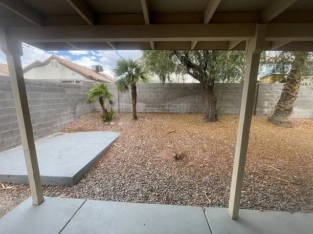 1429 Lilac Breeze Cir — Photo 17