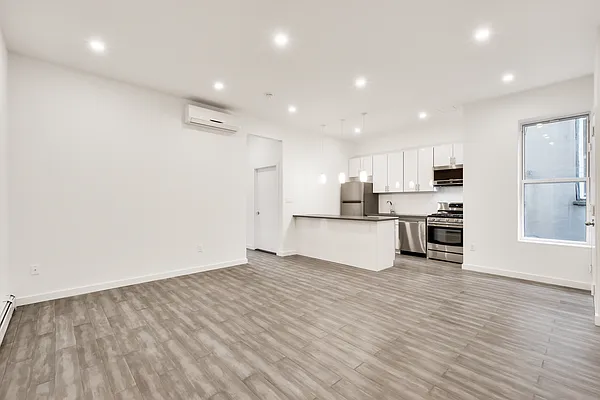 Rented by Oxford Property Group | media 29