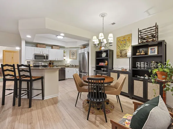 380 Marshland Rd APT E18, Hilton Head Island, SC 29926