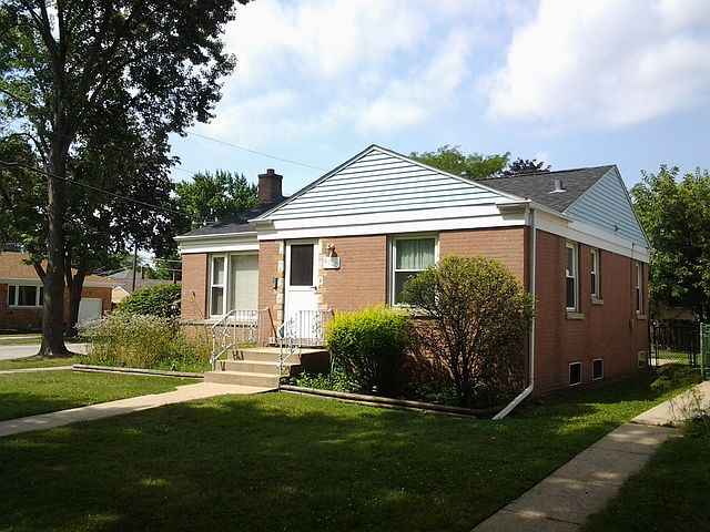 1st image of 8300 N Oriole Ave